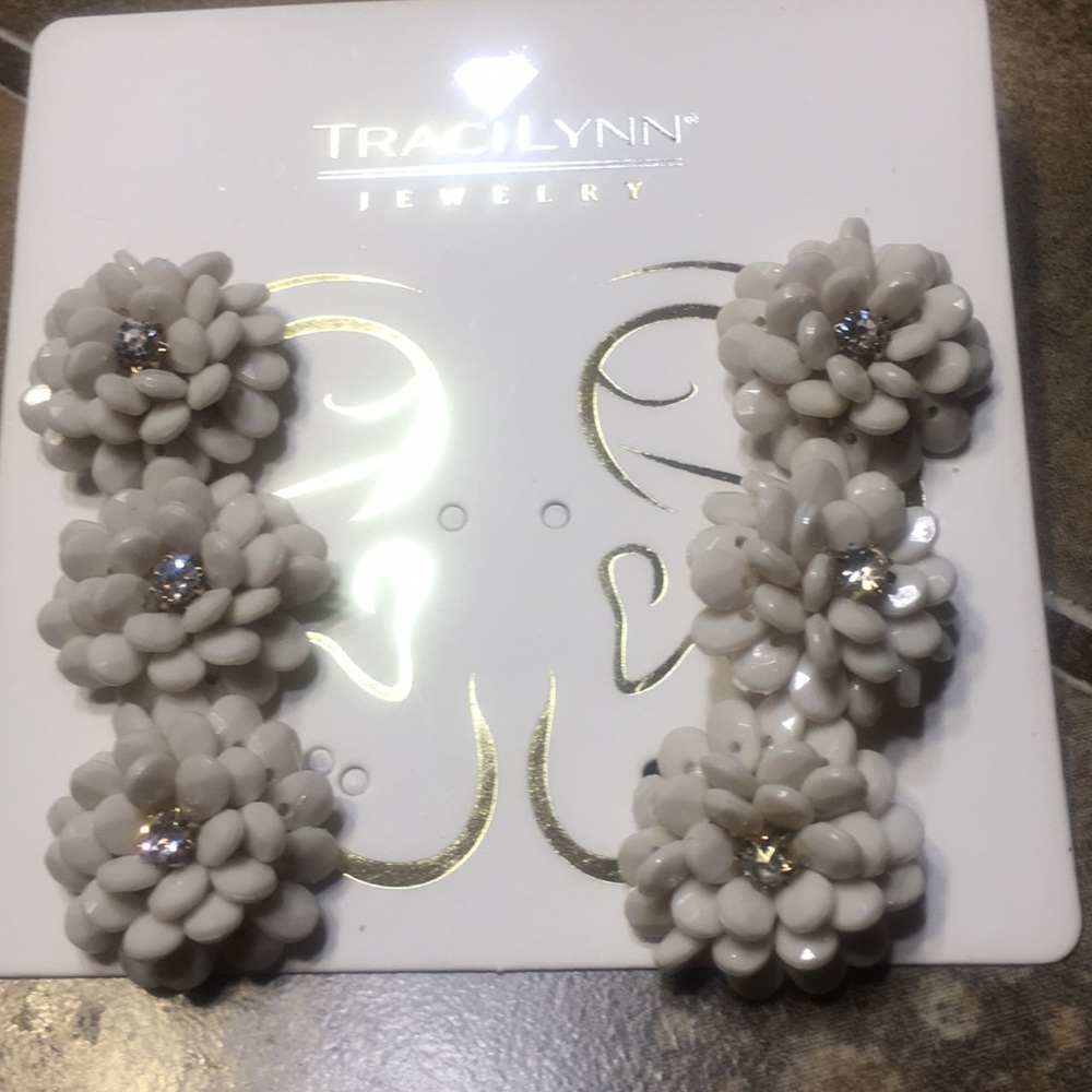 Pearl earrings